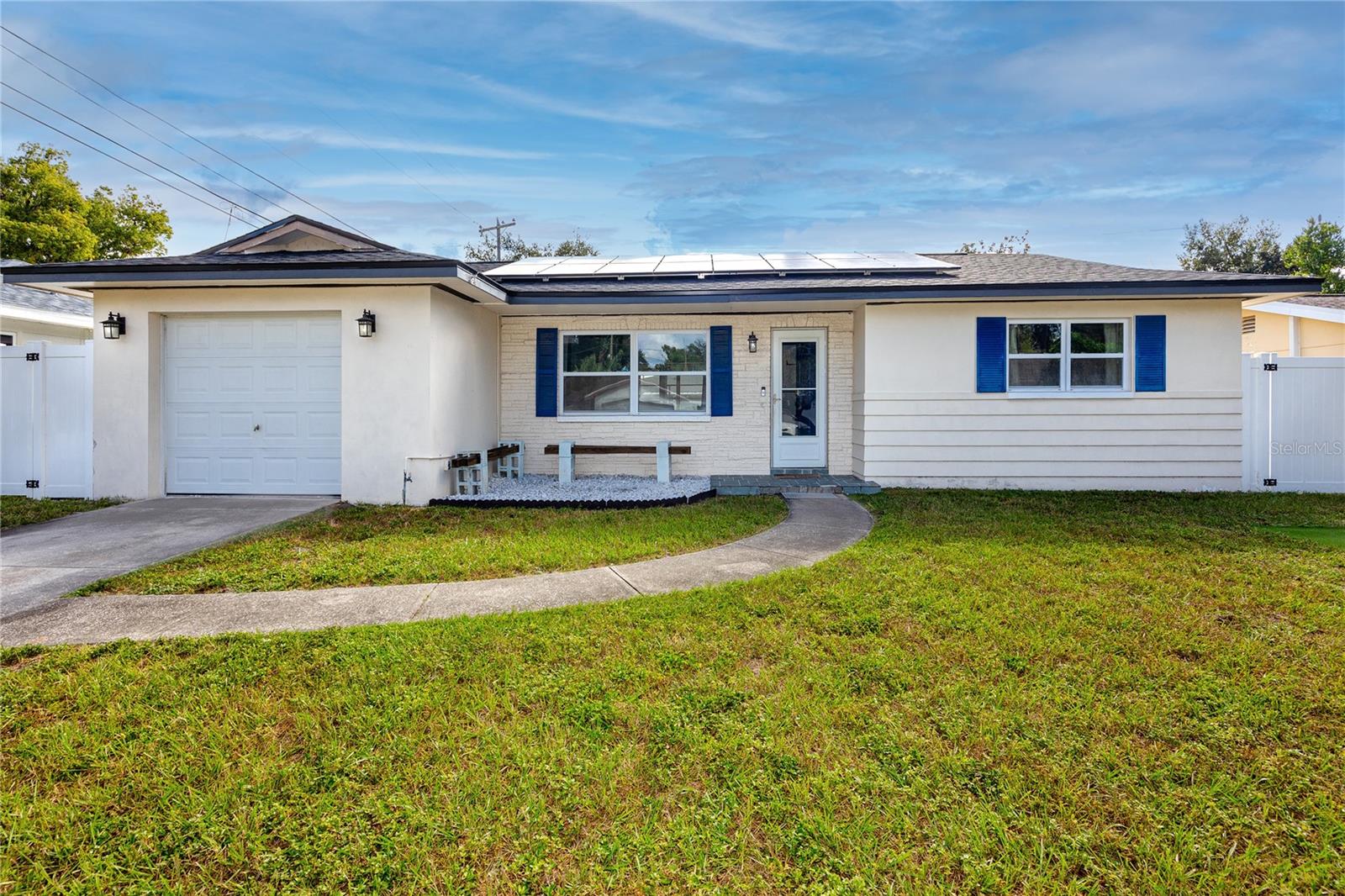Image 6 of 50 For 1271 Edenville Avenue