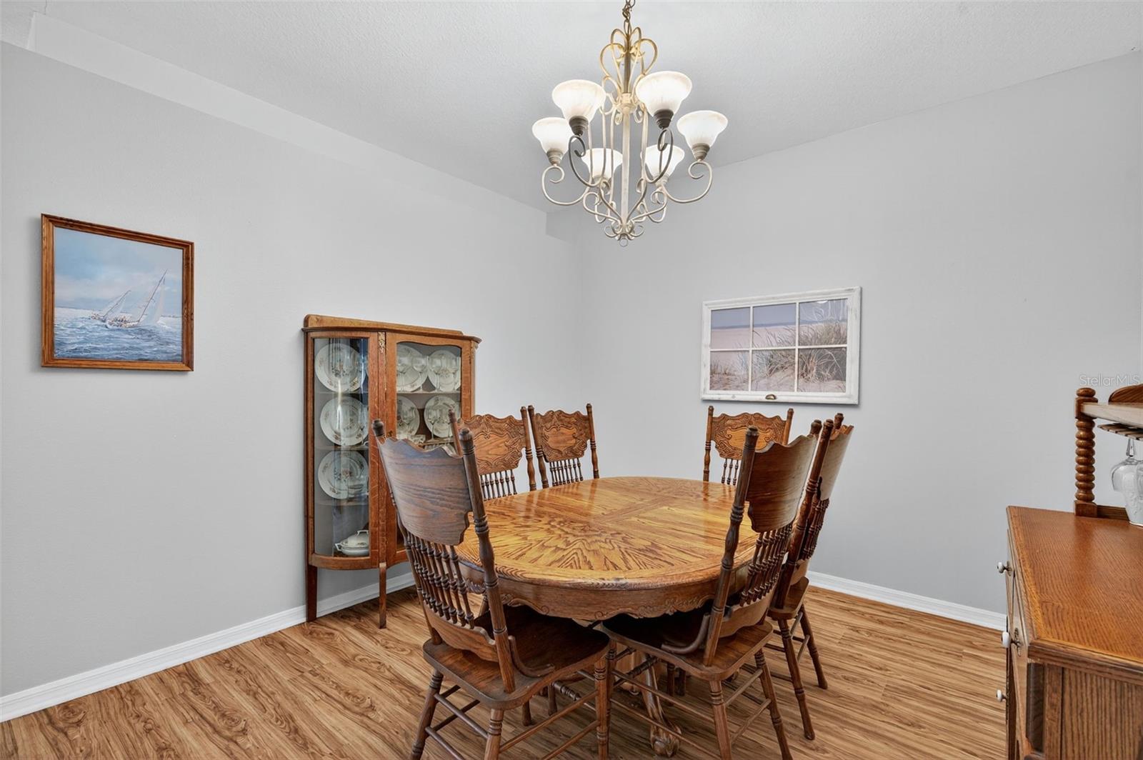 Image 16 of 75 For 10123 Mowry Lane