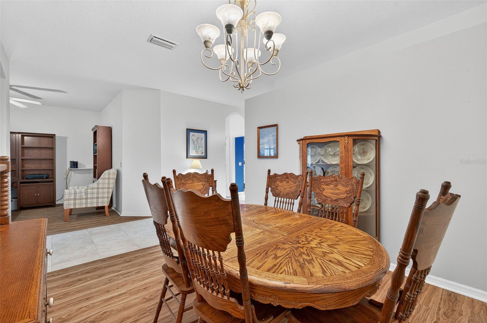 Image 17 of 75 For 10123 Mowry Lane