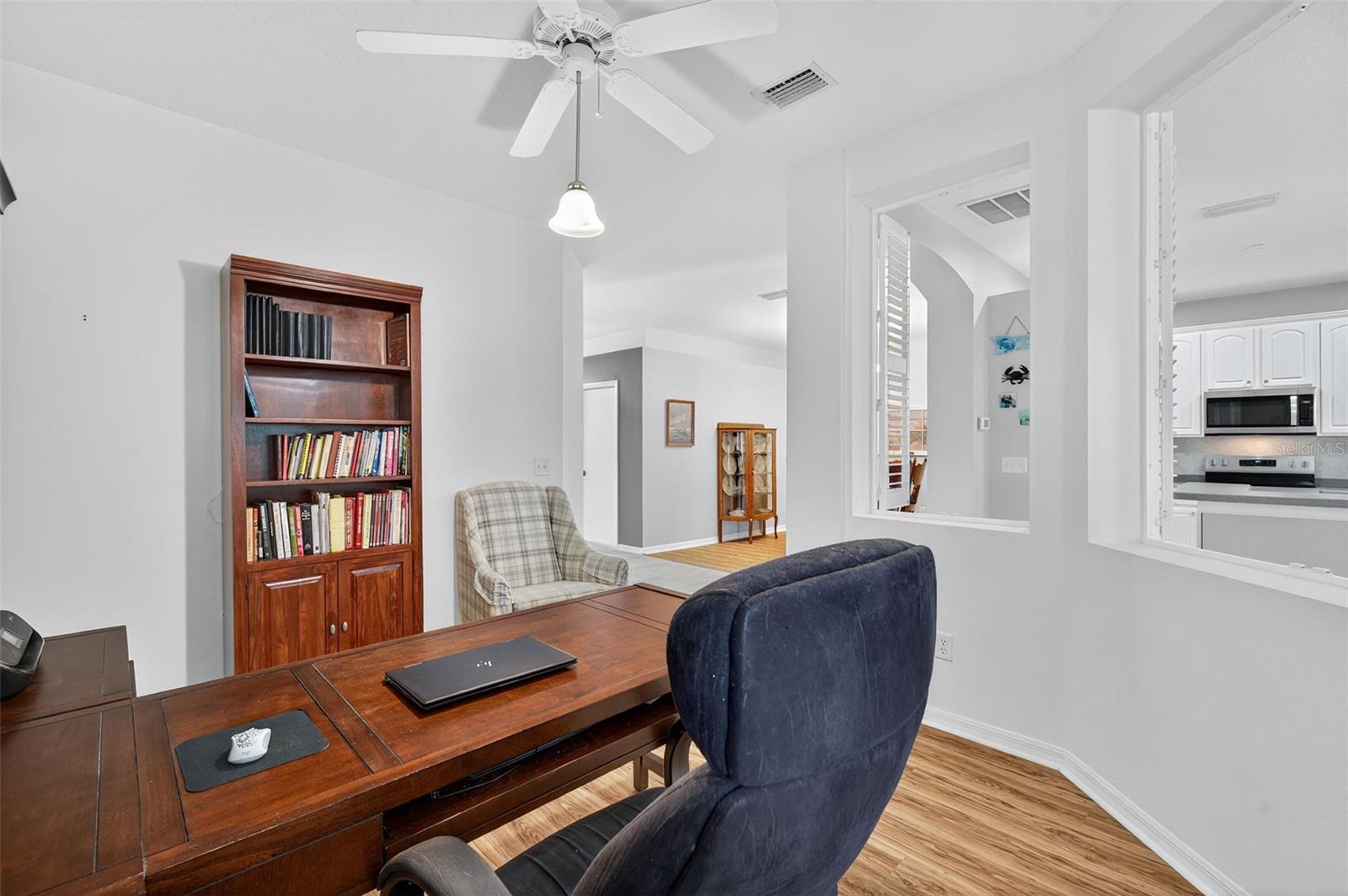 Image 21 of 75 For 10123 Mowry Lane