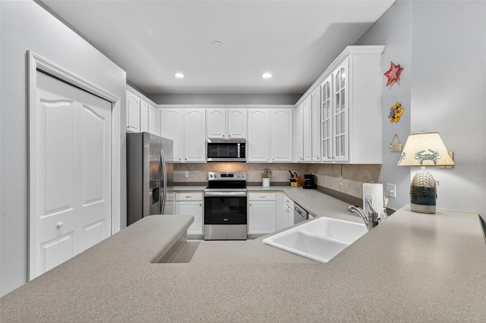 Image 25 of 75 For 10123 Mowry Lane