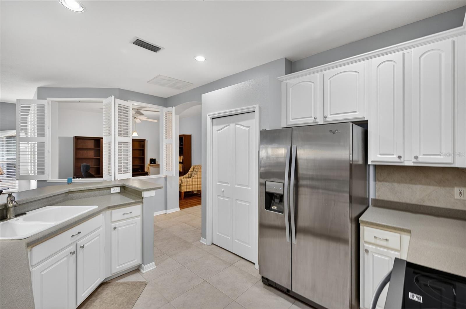 Image 29 of 75 For 10123 Mowry Lane