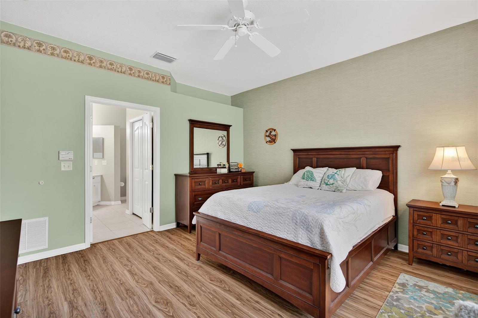 Image 38 of 75 For 10123 Mowry Lane