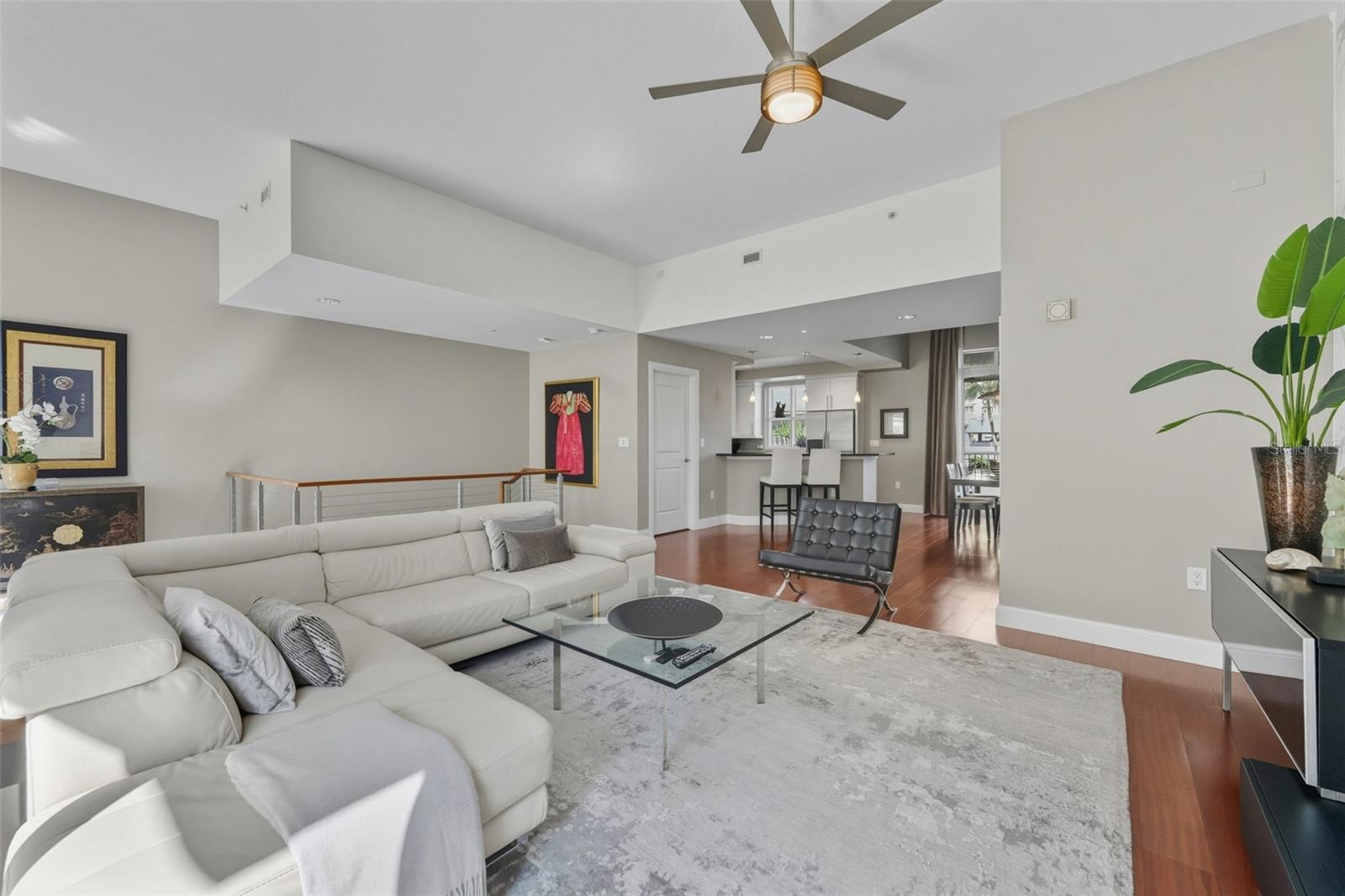 Image 4 of 22 For 450 Knights Run Avenue 414