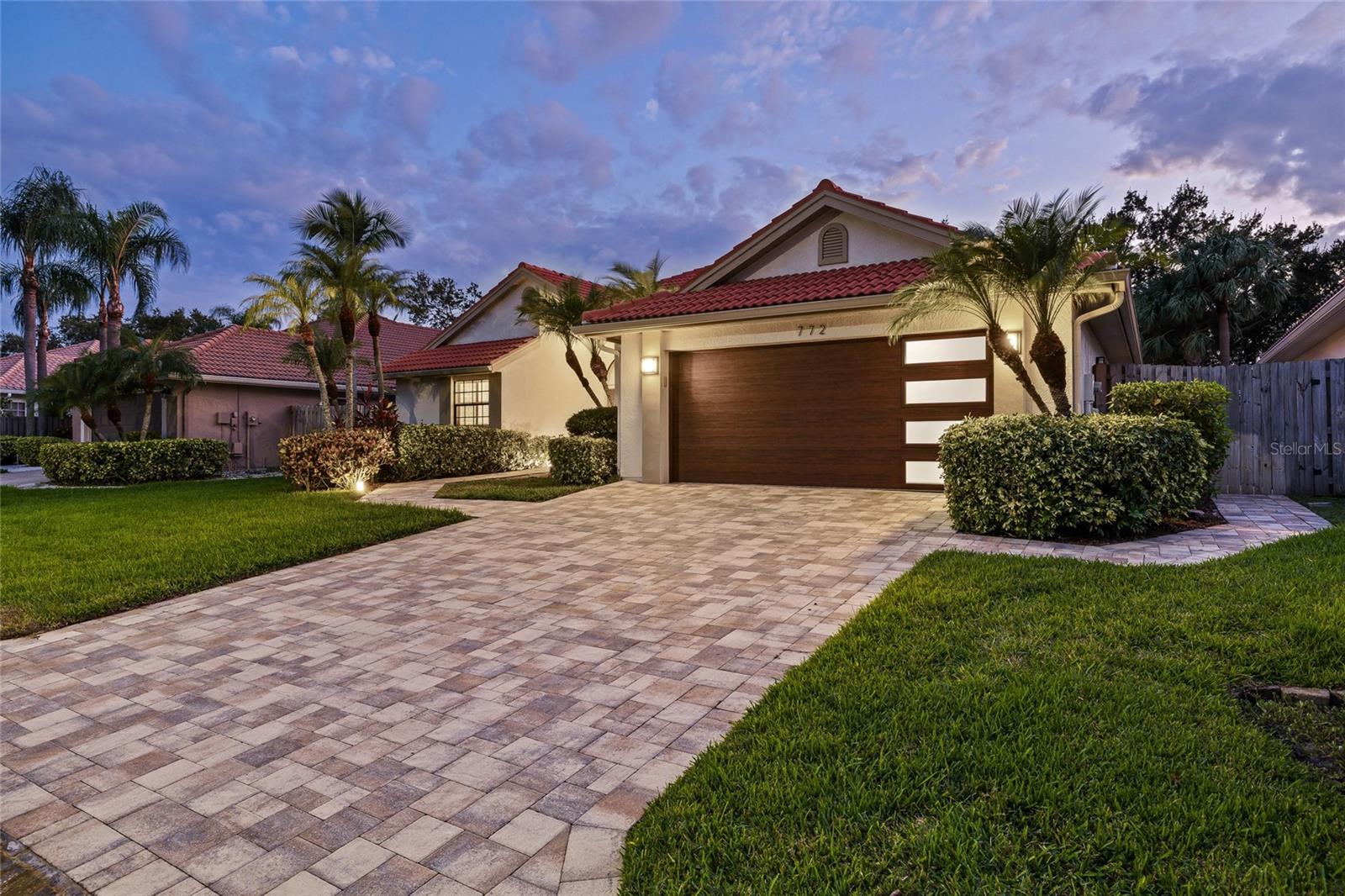 Image 22 of 69 For 772 Live Oak Terrace Ne