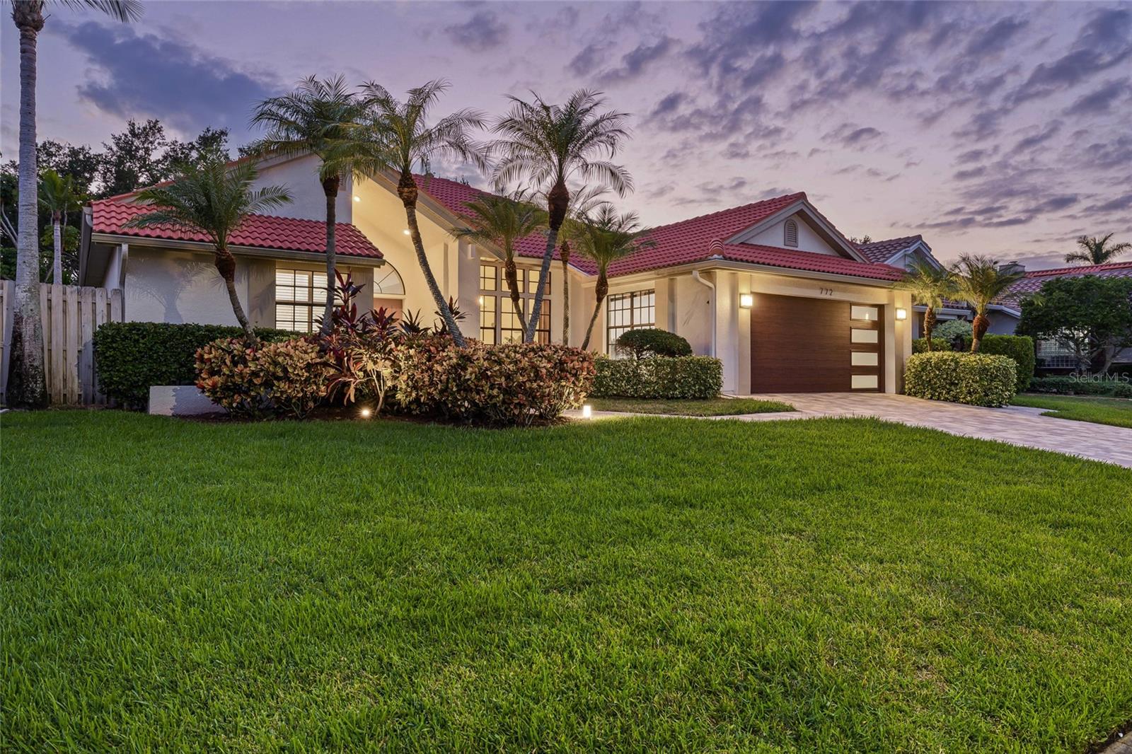 Image 56 of 69 For 772 Live Oak Terrace Ne