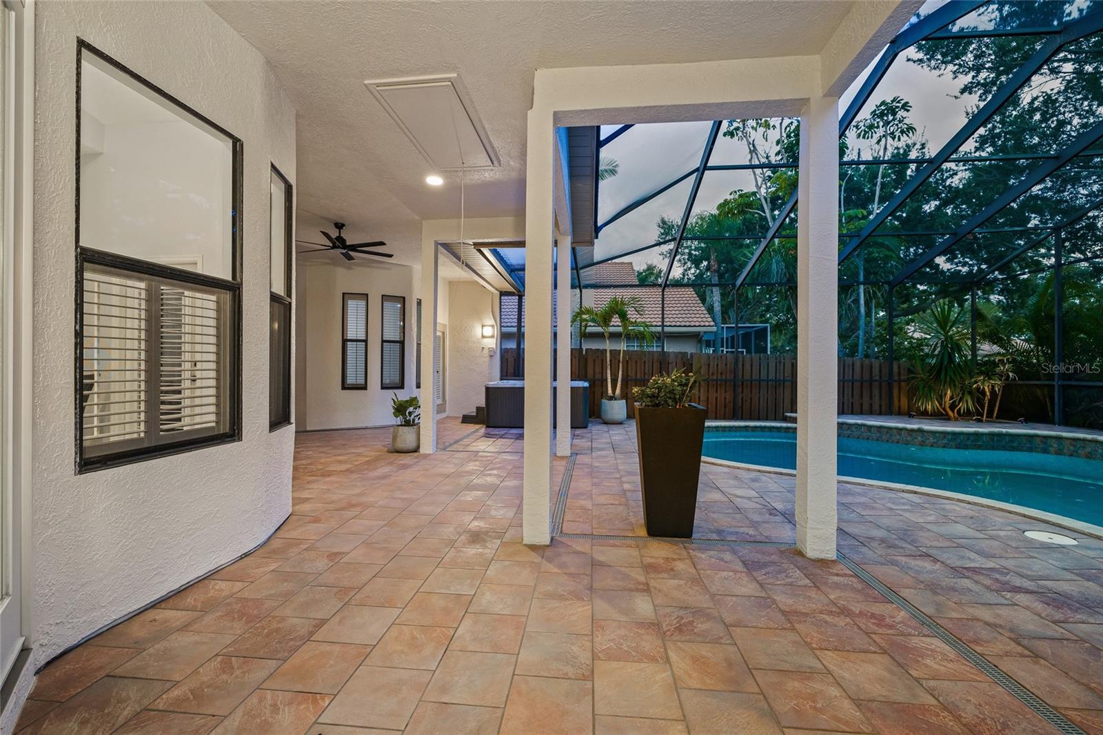 Image 63 of 69 For 772 Live Oak Terrace Ne