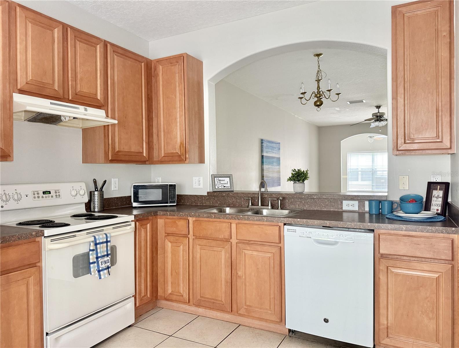 Image 4 of 38 For 3506 High Hampton Cir
