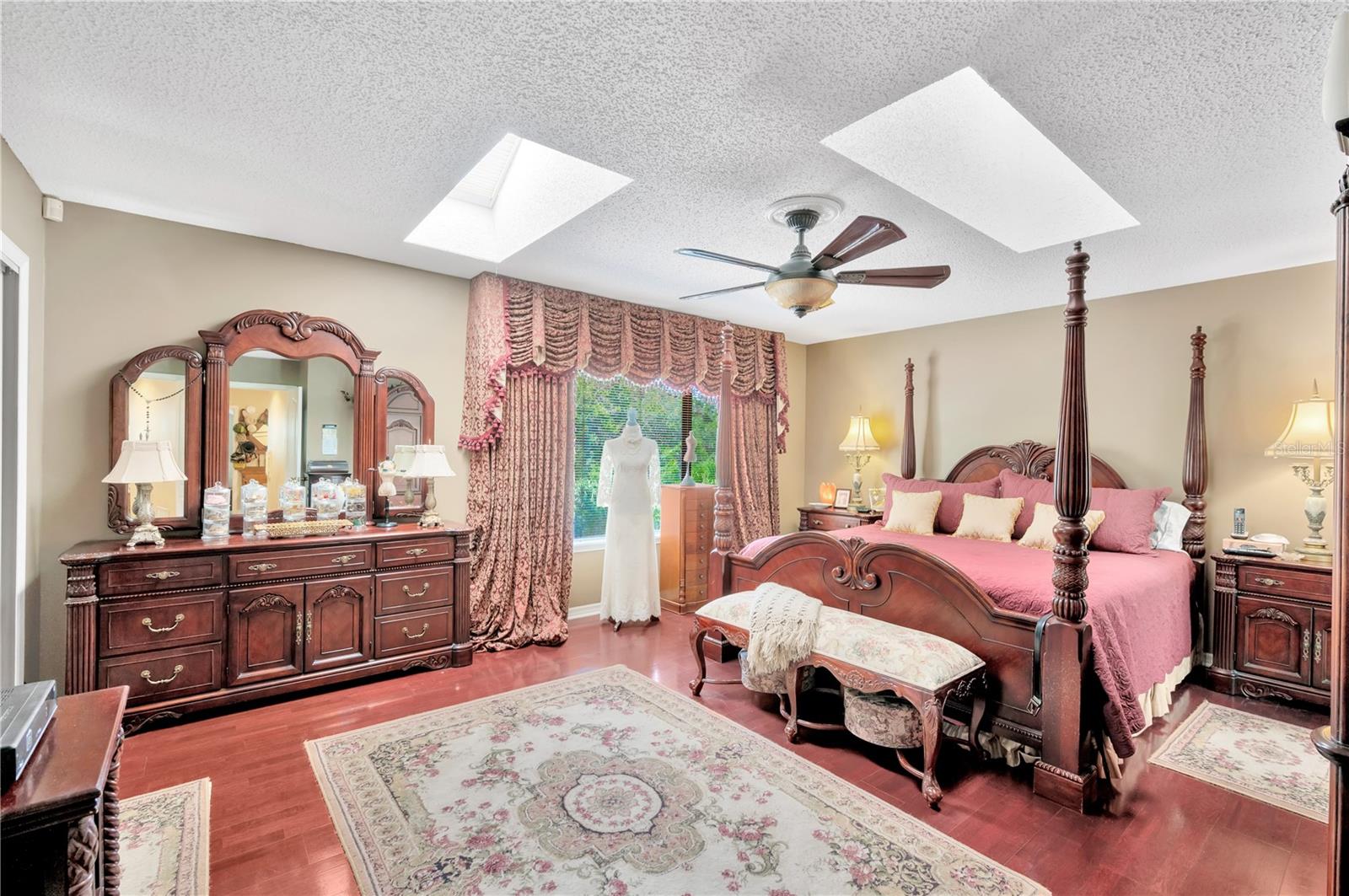 Image 19 of 24 For 11526 River Country Drive