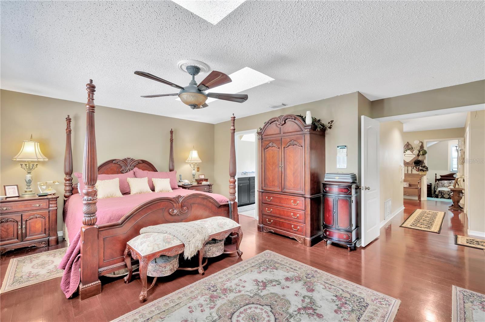 Image 20 of 24 For 11526 River Country Drive