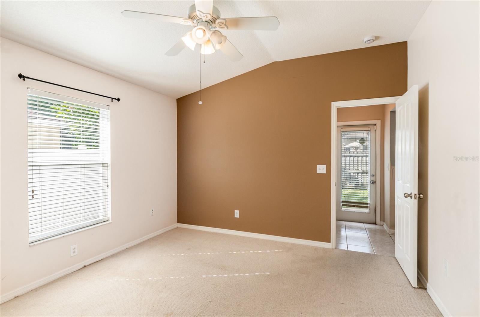 Image 15 of 35 For 2749 Valencia Grove Drive