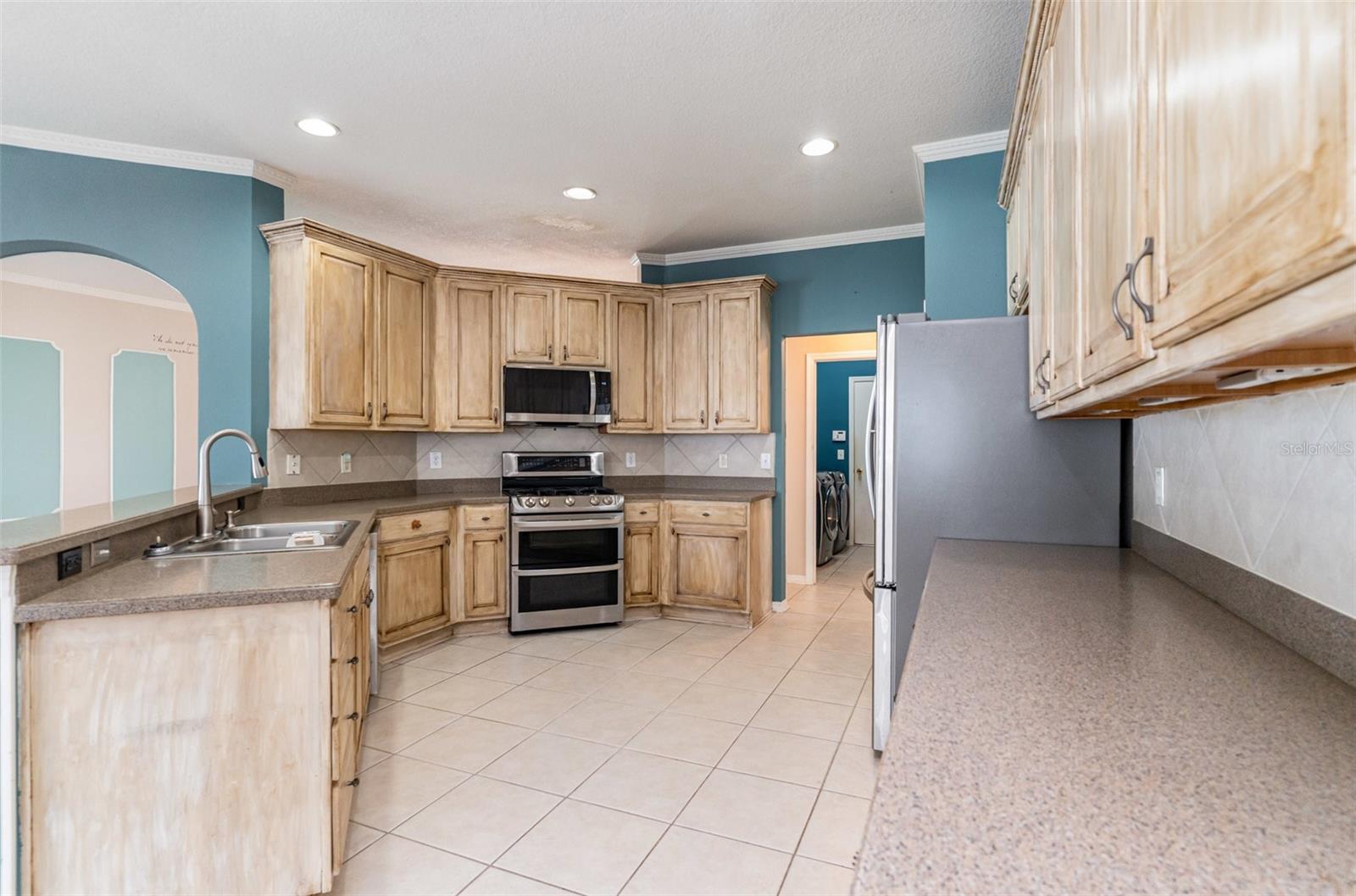 Image 21 of 35 For 2749 Valencia Grove Drive