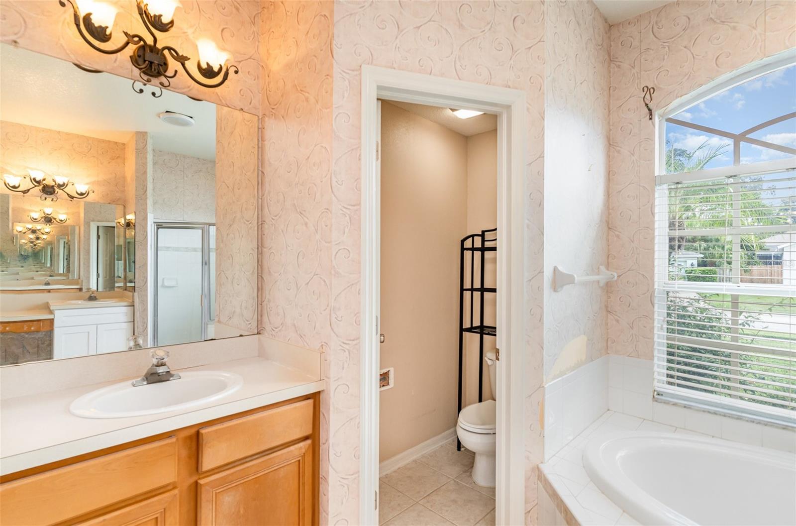 Image 31 of 35 For 2749 Valencia Grove Drive