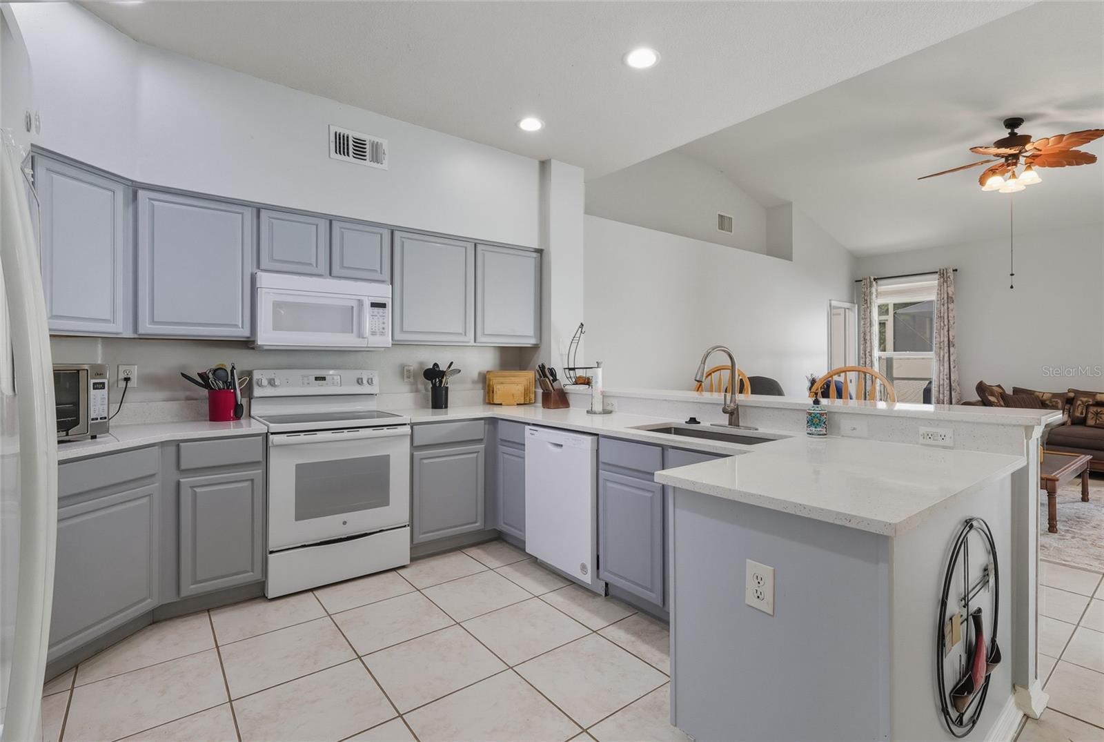 Image 10 of 40 For 4607 Gentrice Drive