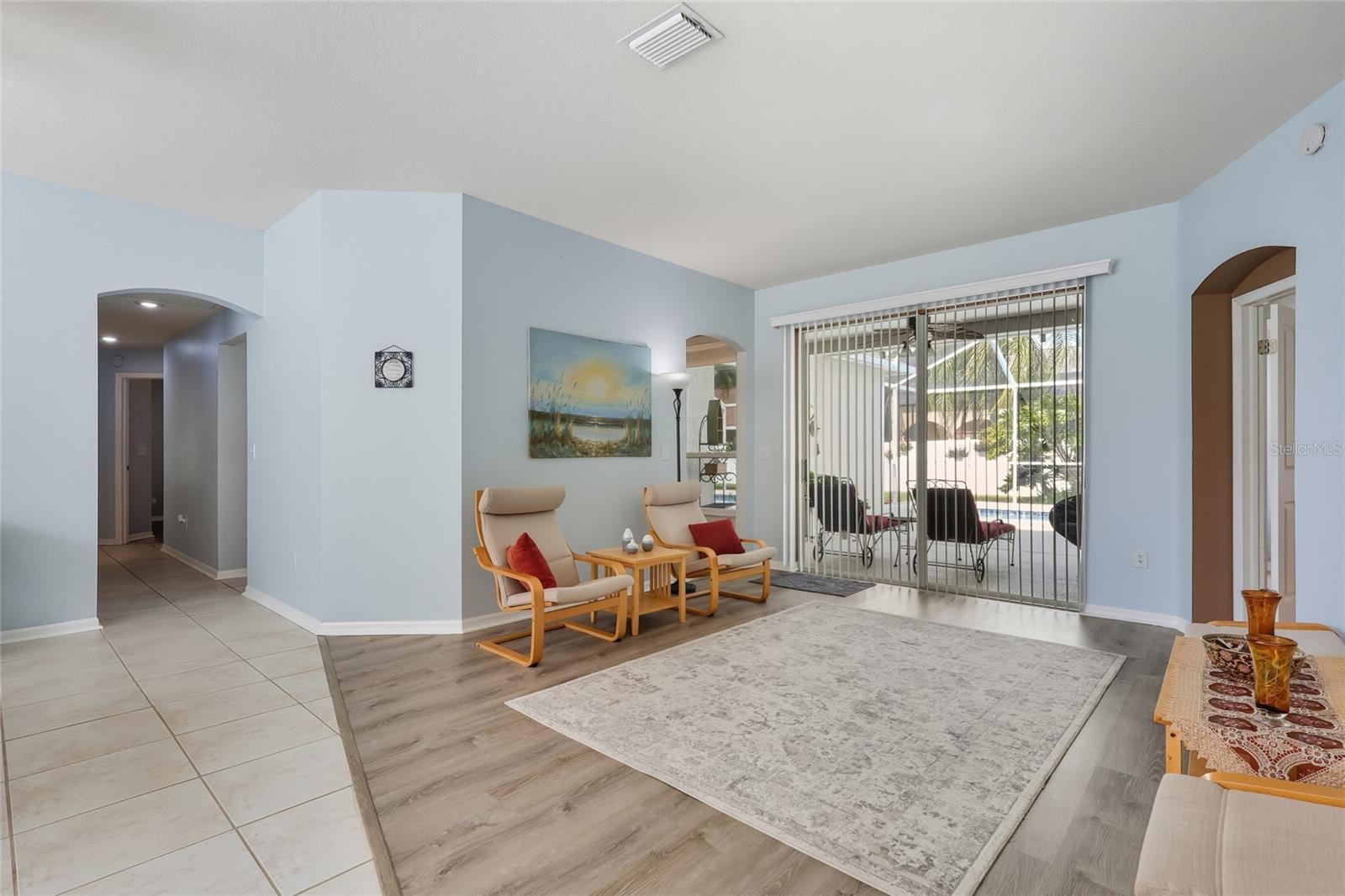 Image 5 of 40 For 4607 Gentrice Drive