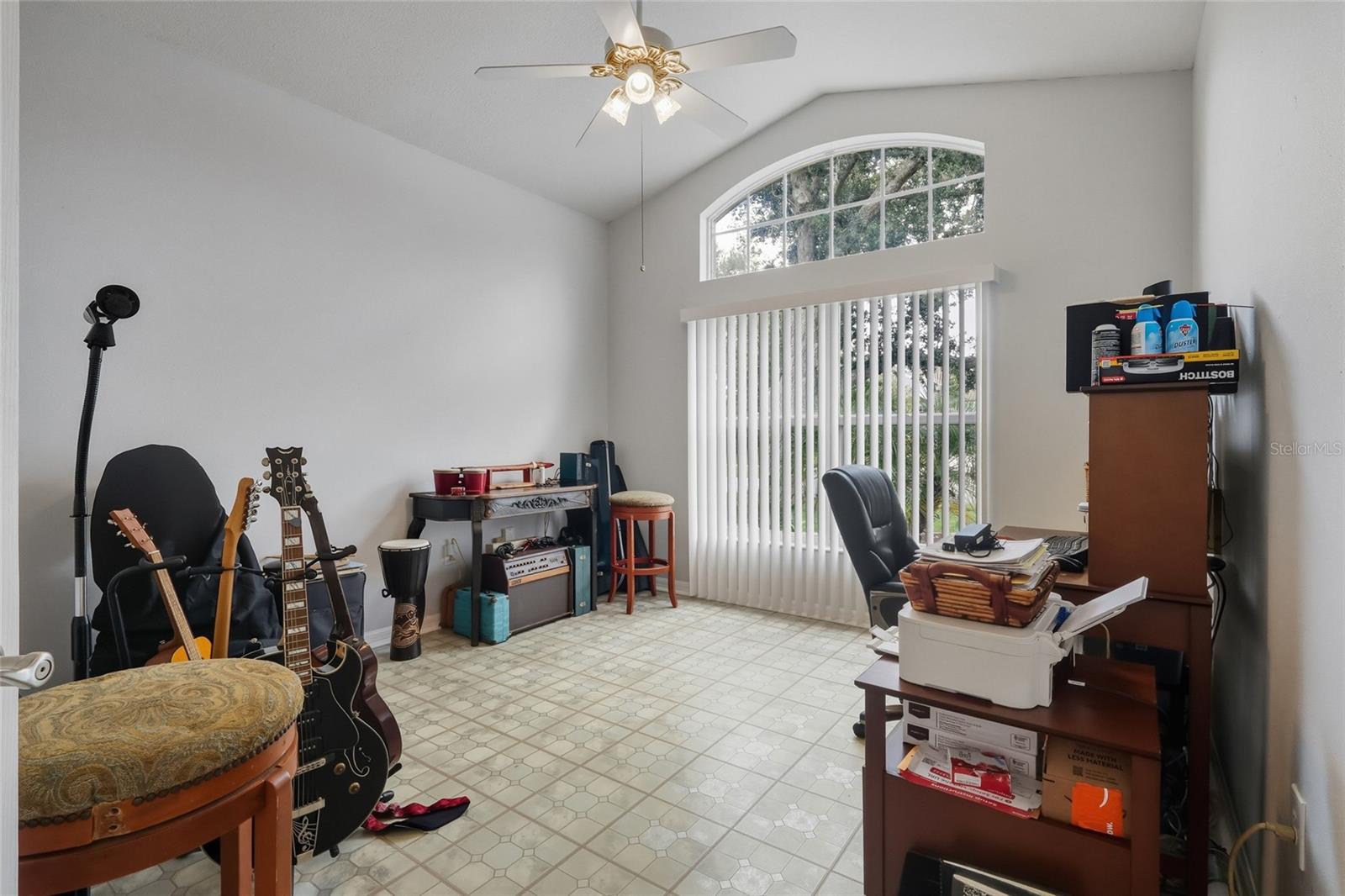 Image 8 of 40 For 4607 Gentrice Drive
