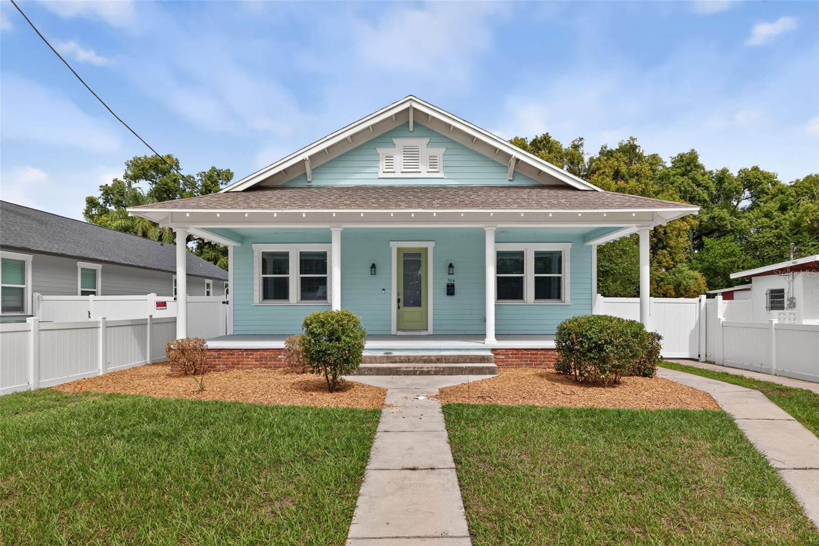 Image 2 of 31 For 506 Robles Street