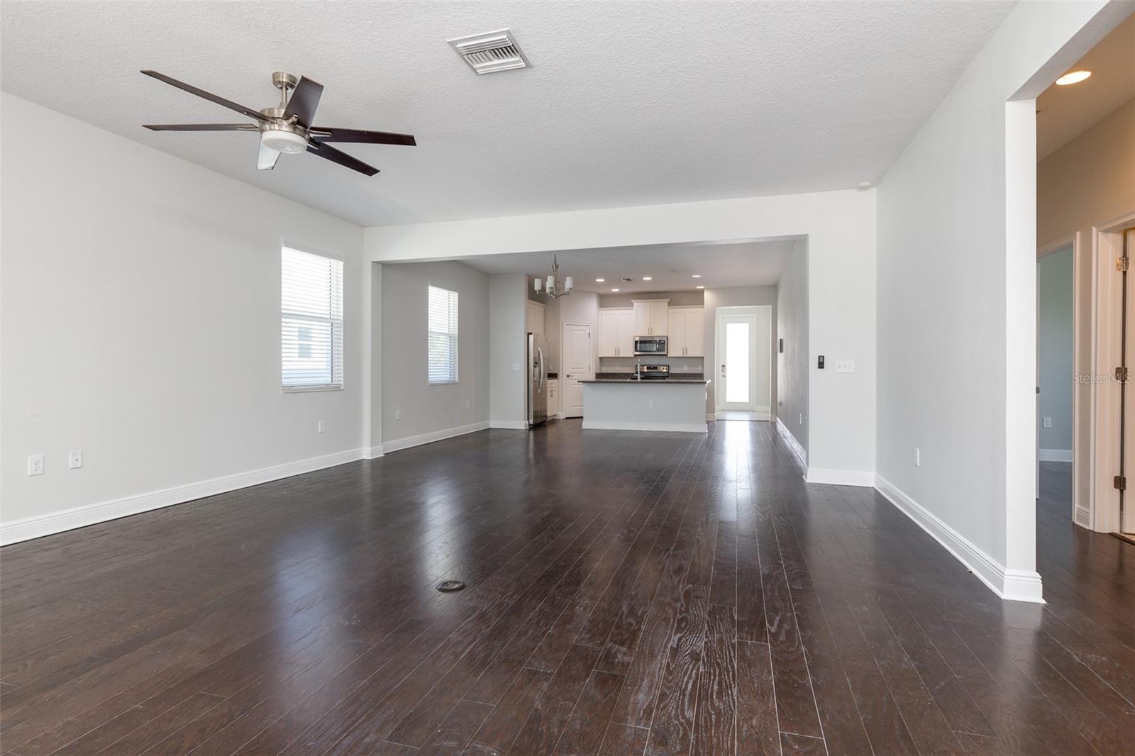 Image 4 of 31 For 506 Robles Street