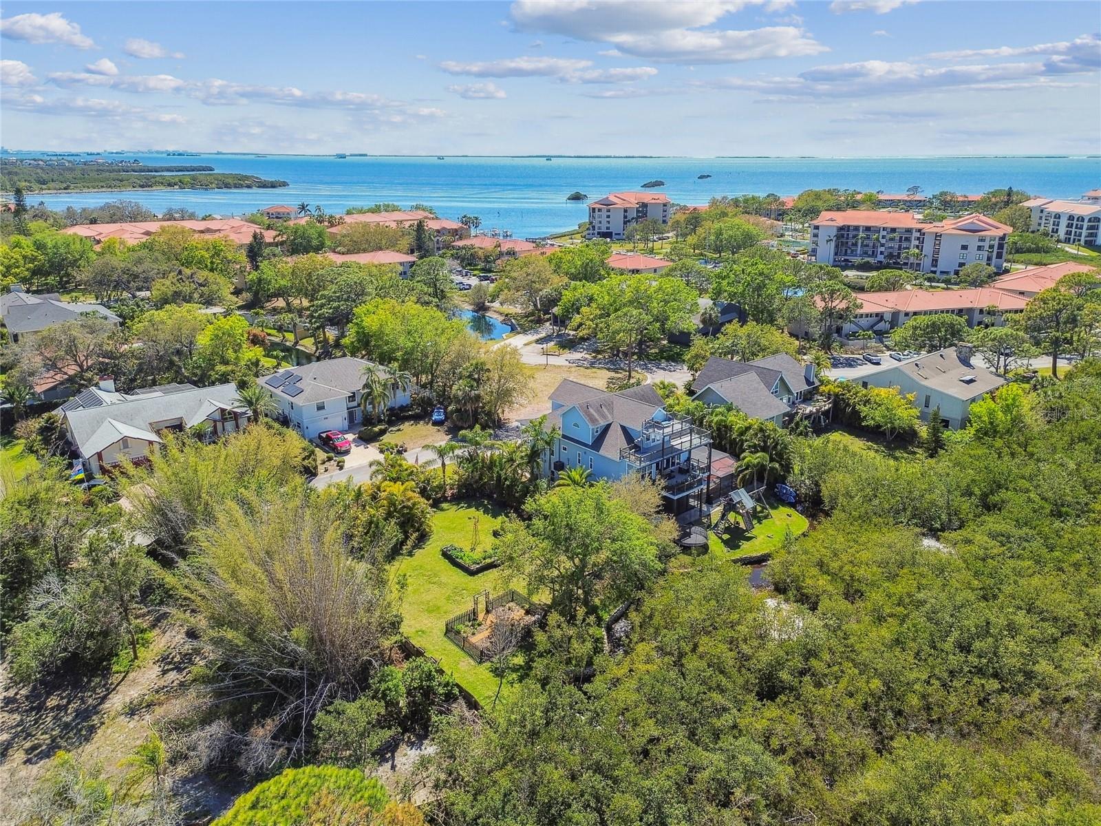 Image 13 of 19 For  Mariner Way 