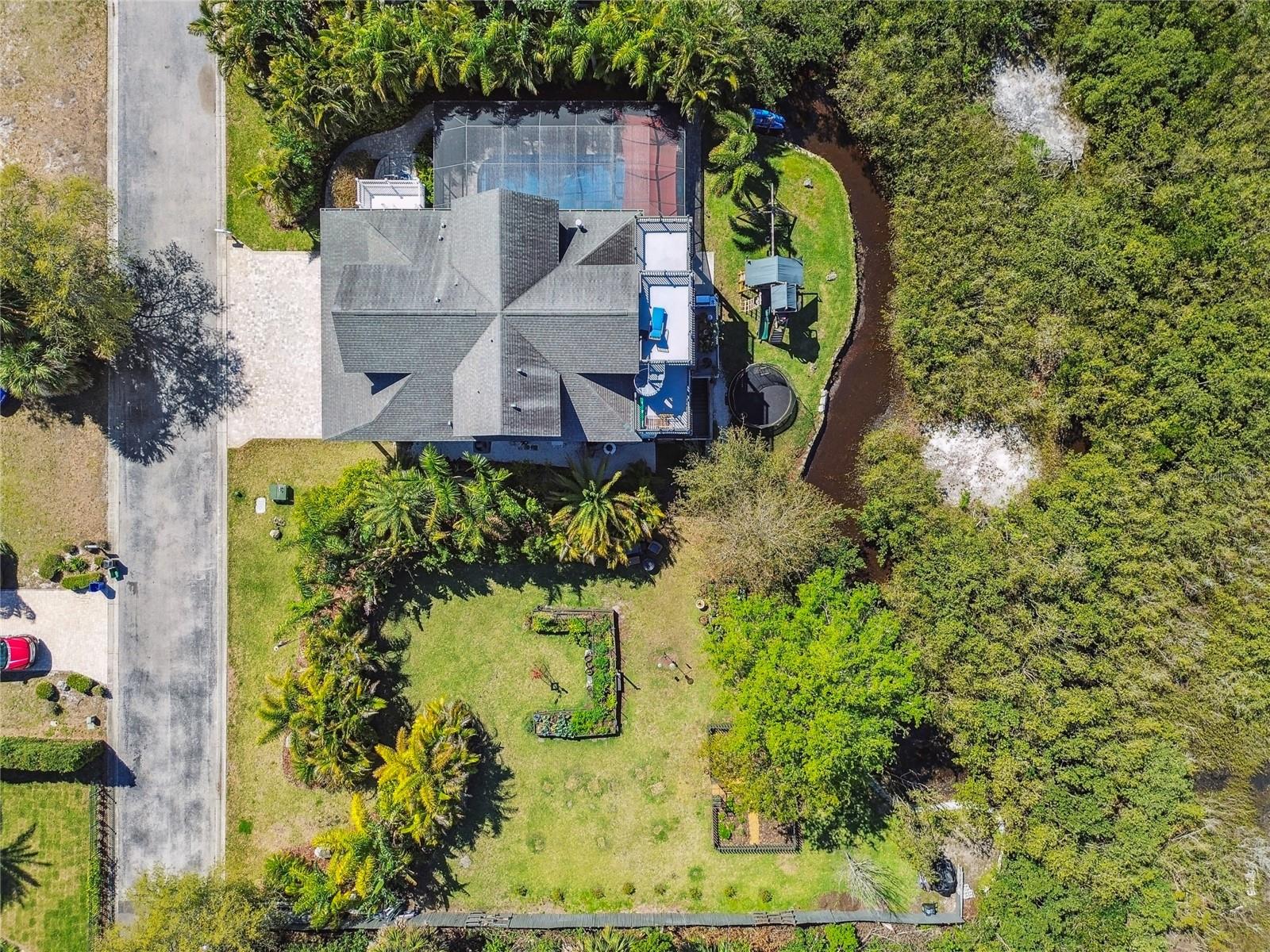 Image 7 of 19 For  Mariner Way 