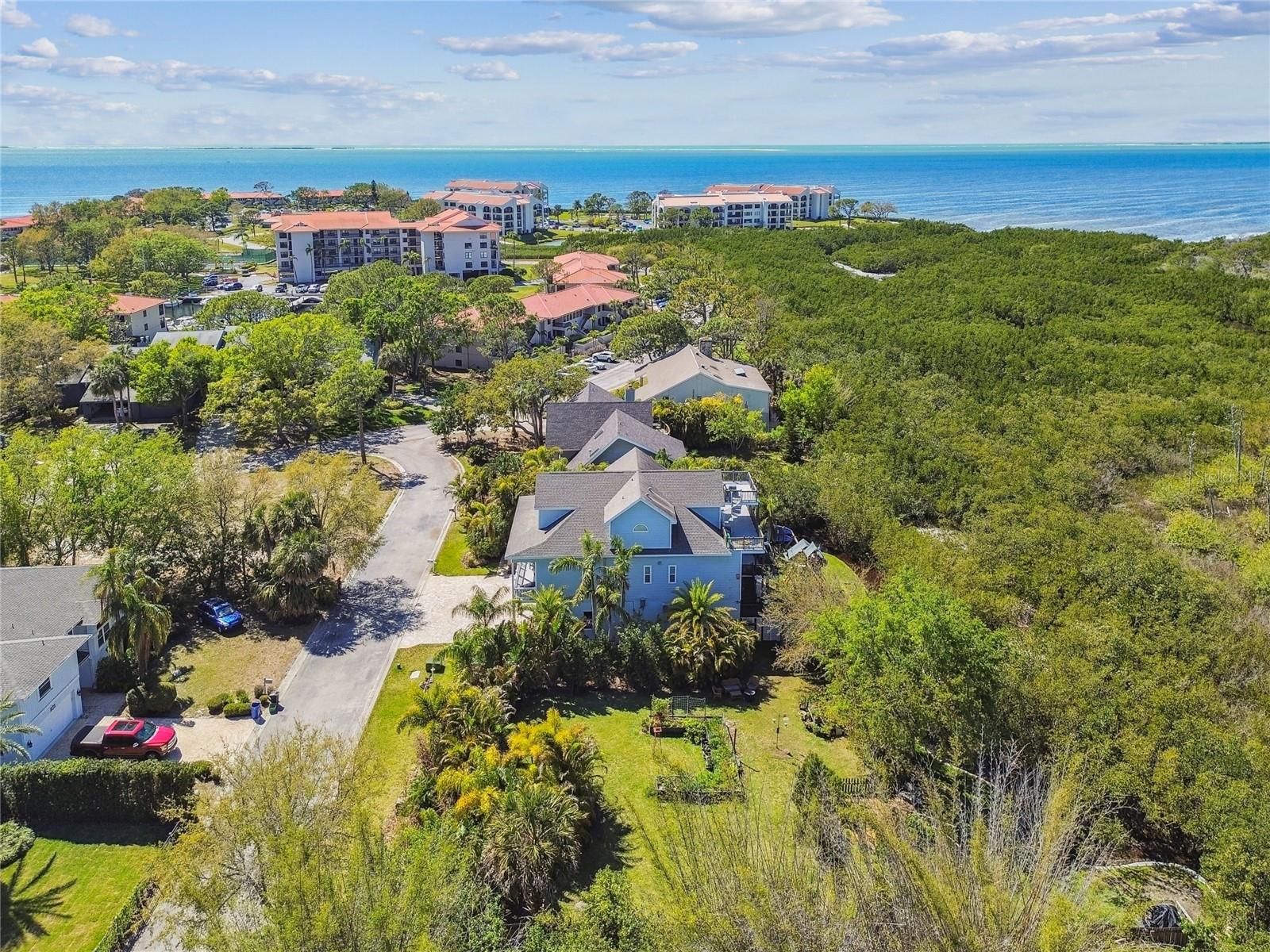 Image 9 of 19 For  Mariner Way 