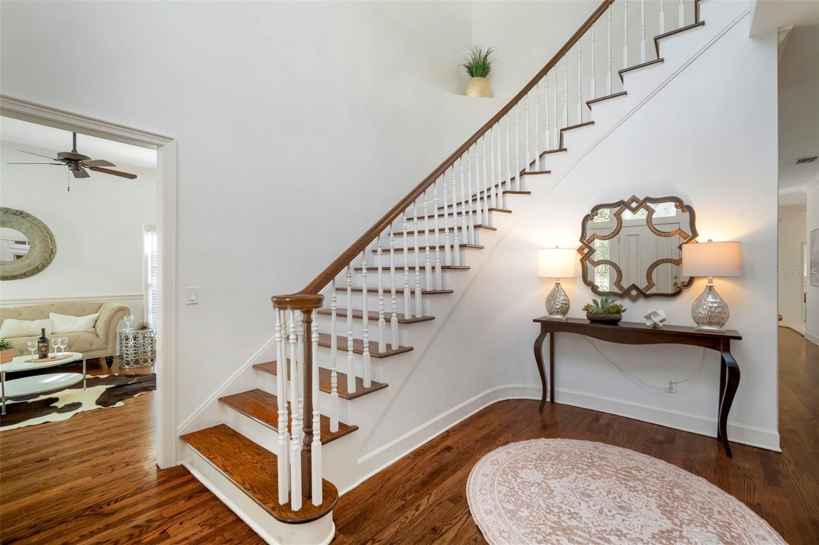 Listing photo id 8 for 4318 Azeele Street