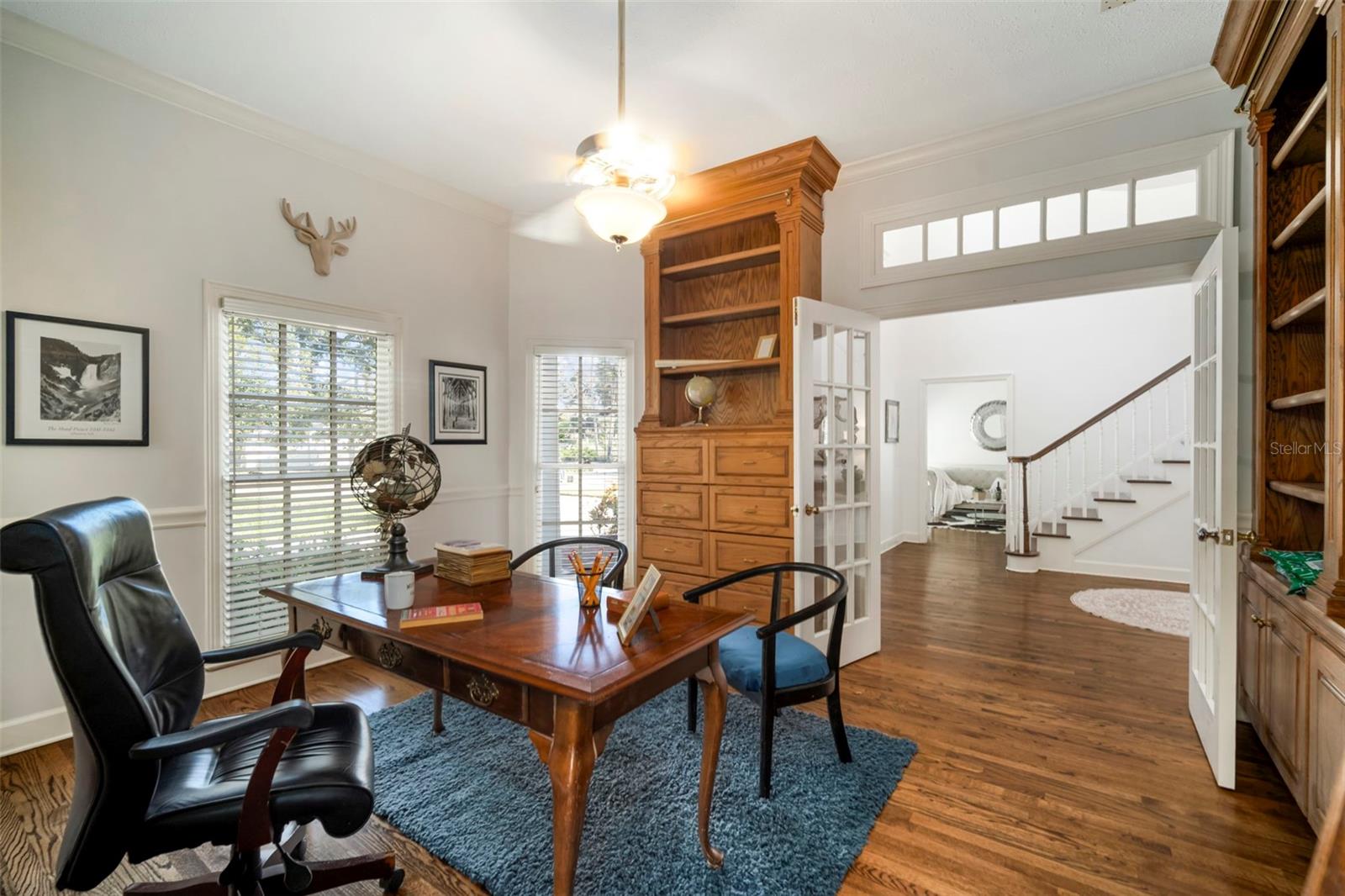 Listing photo id 13 for 4318 Azeele Street