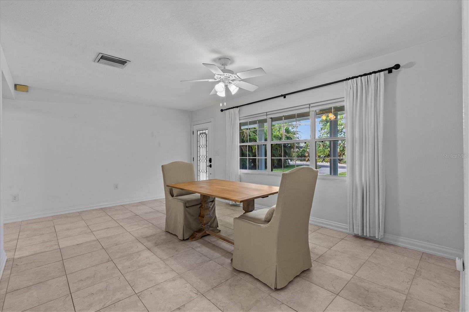 Image 11 of 45 For 510 Mayo Street