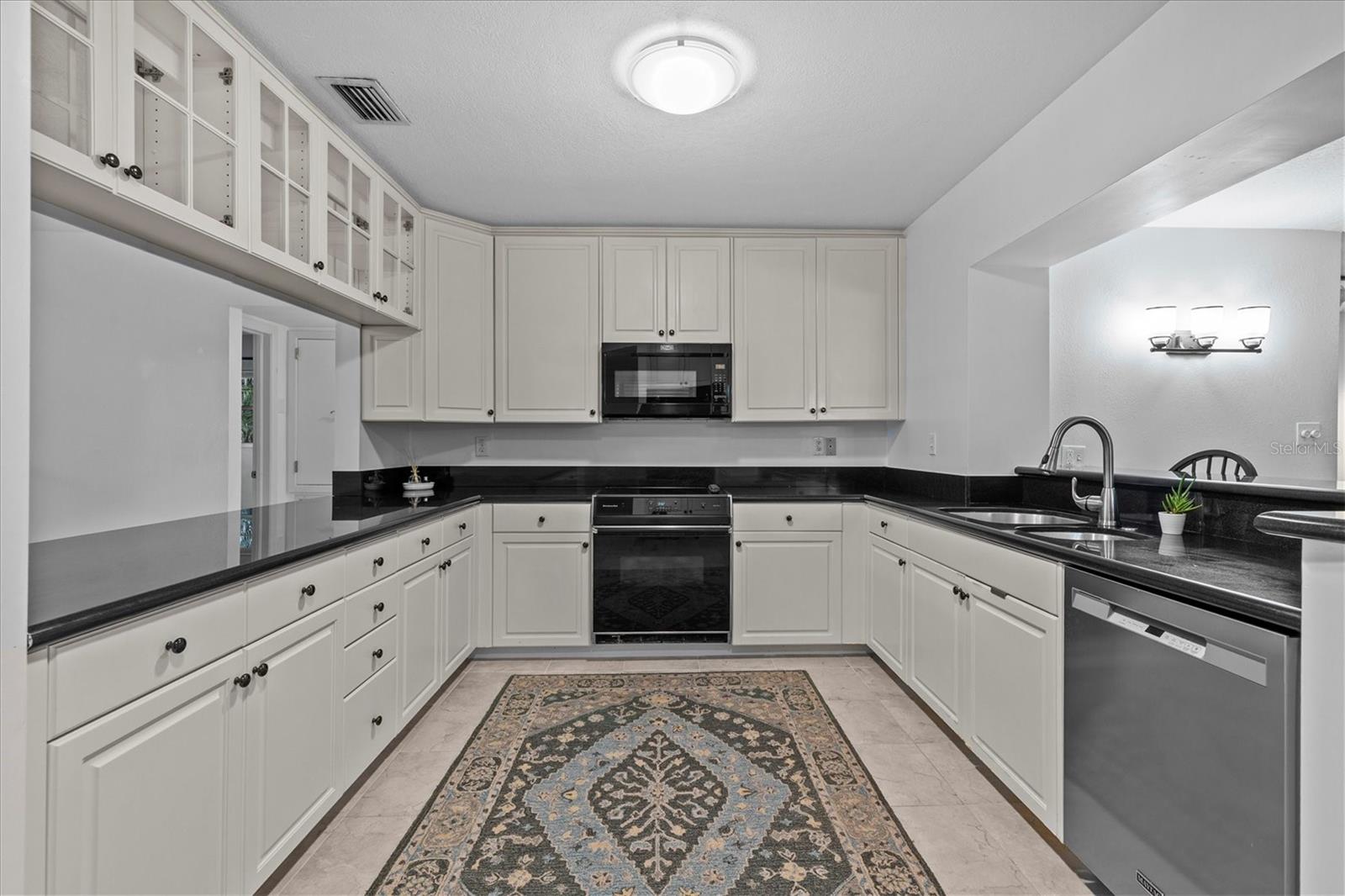 Image 14 of 45 For 510 Mayo Street