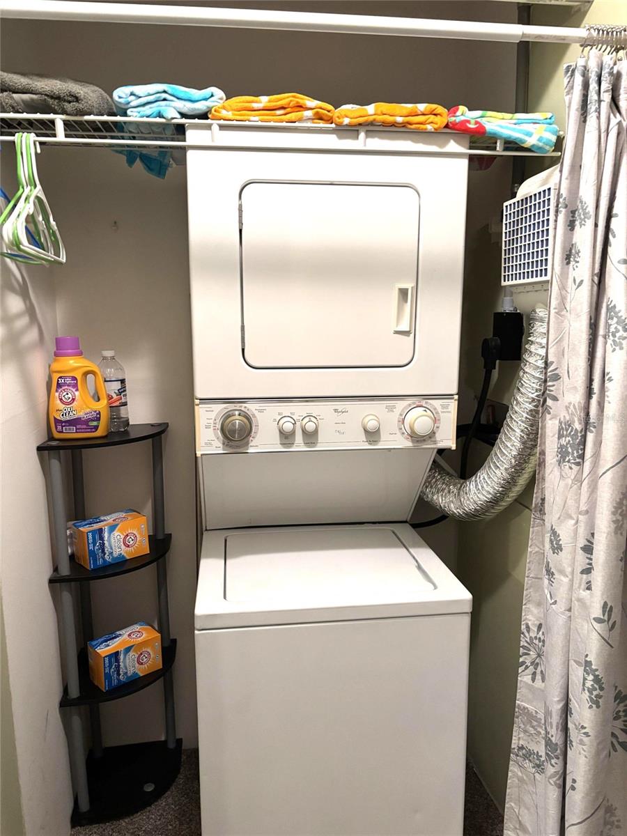 Image 25 of 37 For 1175 Mission Circle 1175