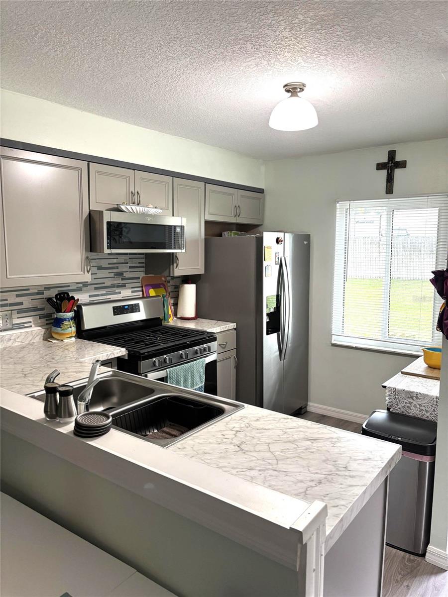 Image 6 of 20 For 1175 Mission Circle 1175