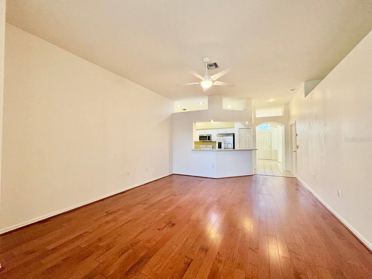 Image 18 of 44 For 22537 Roderick Drive