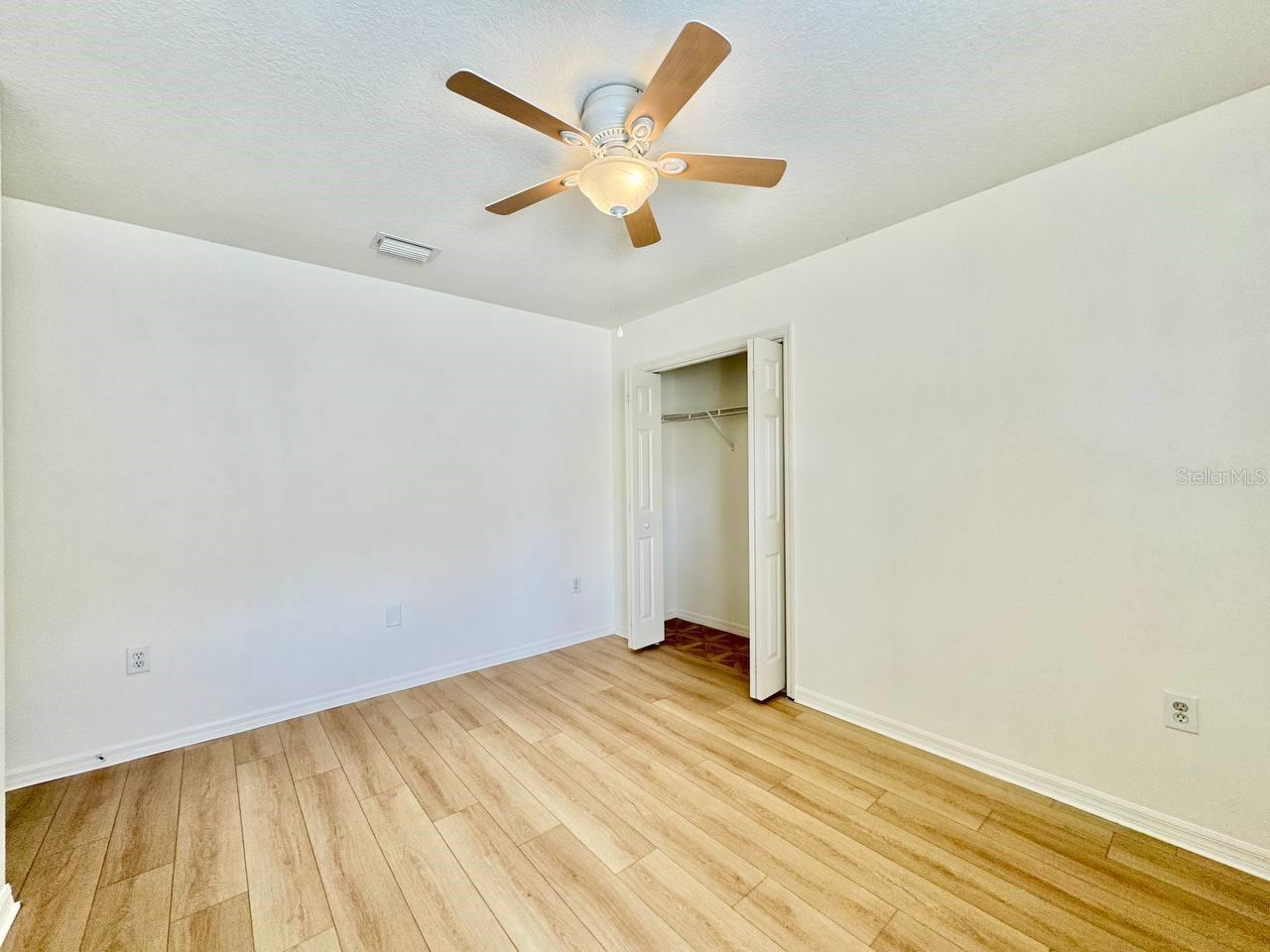 Image 24 of 44 For 22537 Roderick Drive