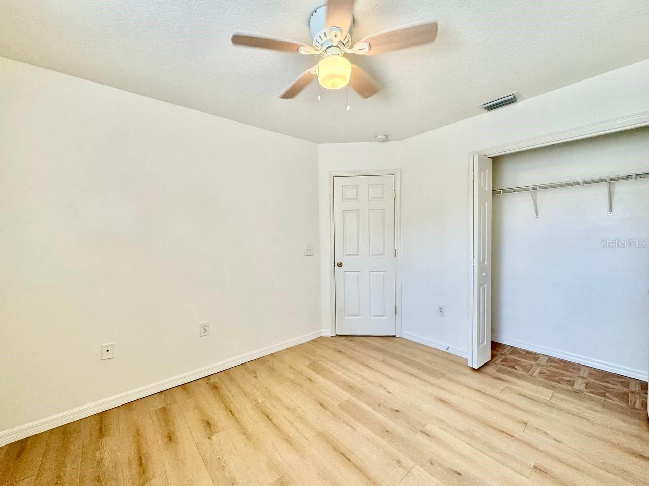 Image 29 of 44 For 22537 Roderick Drive