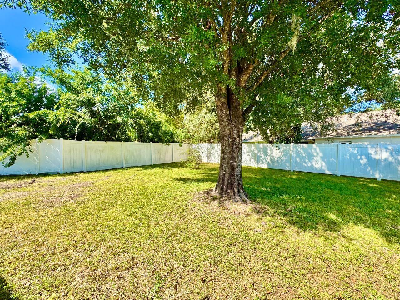 Image 42 of 44 For 22537 Roderick Drive