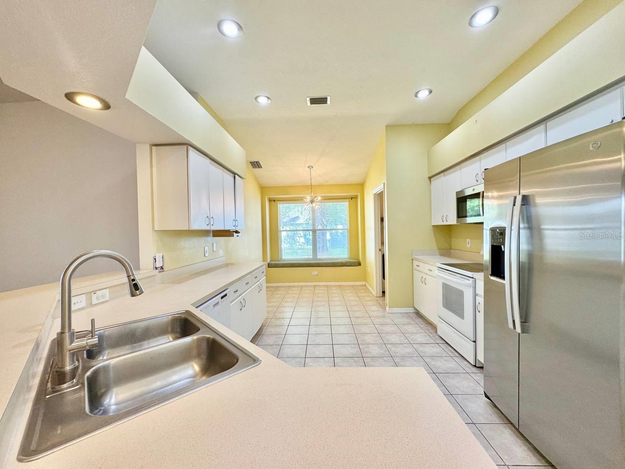Image 9 of 44 For 22537 Roderick Drive