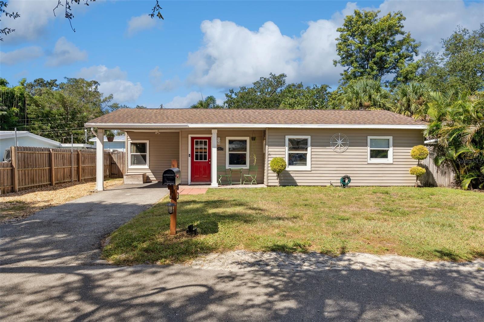 Details for 983 Brookwood Ct S, ST PETERSBURG, FL 33707