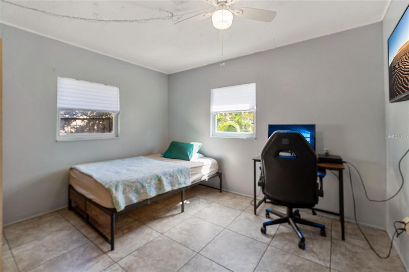 Image 30 of 34 For 983 Brookwood Ct S