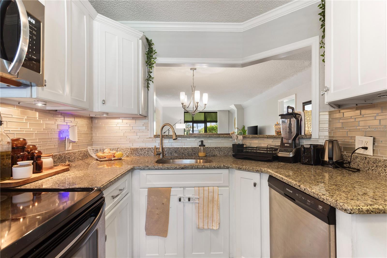 Image 4 of 16 For 2024 Blue Hawk Court 1814