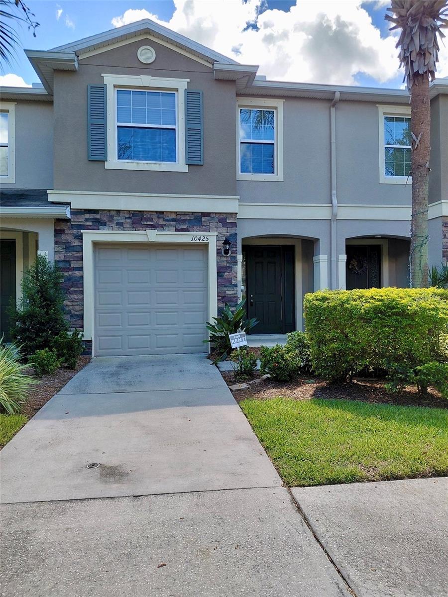 Listing photo id 0 for 10425 Yellow Spice Court