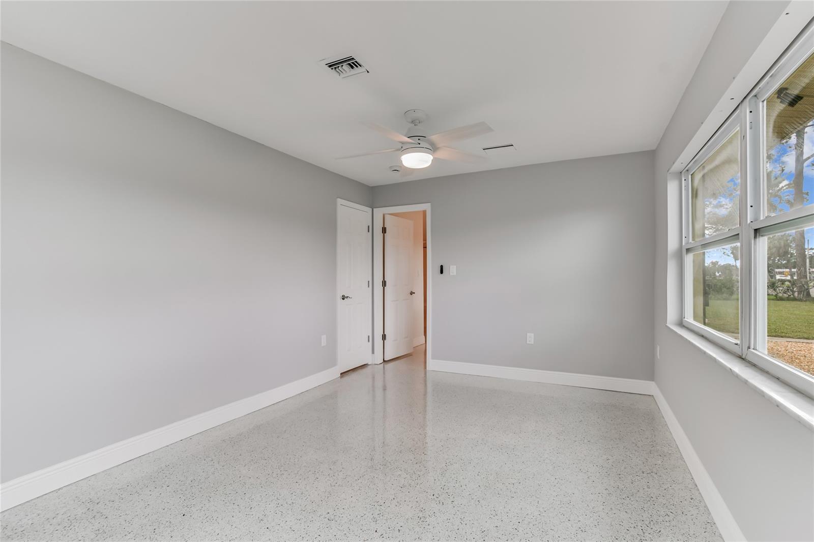 Image 12 of 56 For 623 Palm Boulevard