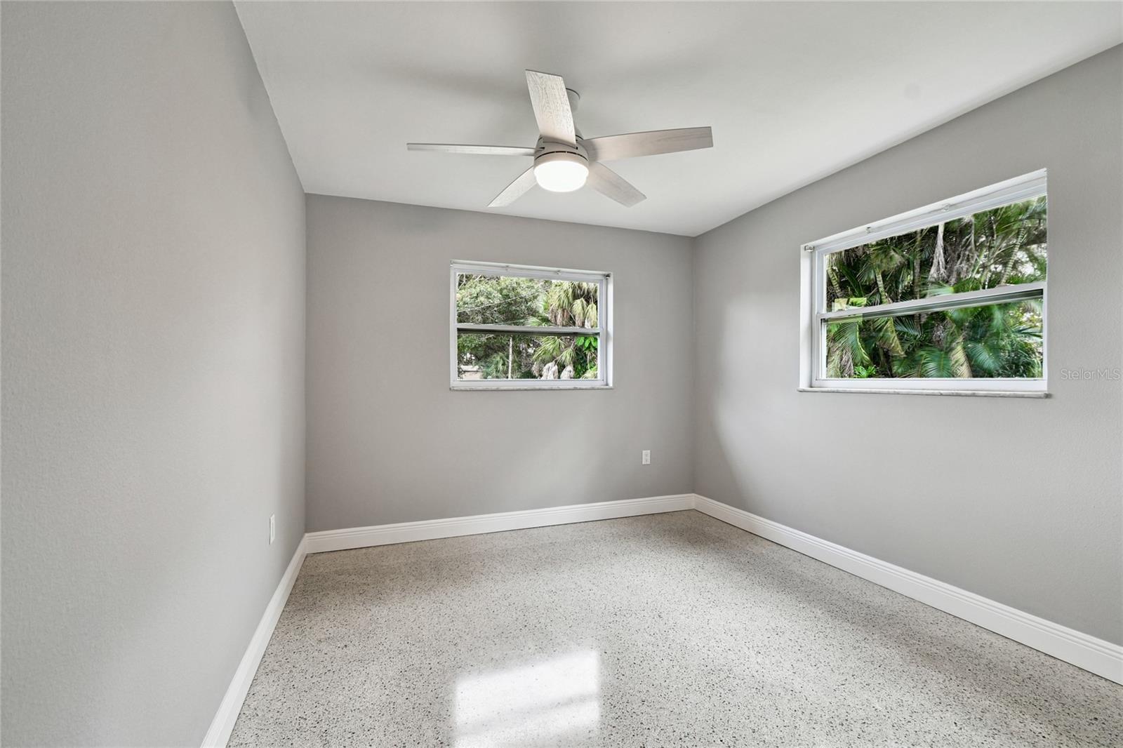 Image 22 of 56 For 623 Palm Boulevard