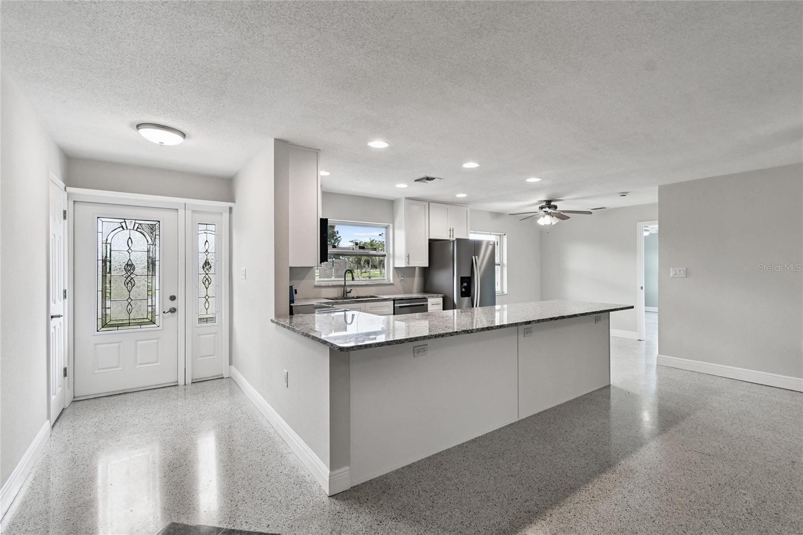 Image 3 of 56 For 623 Palm Boulevard