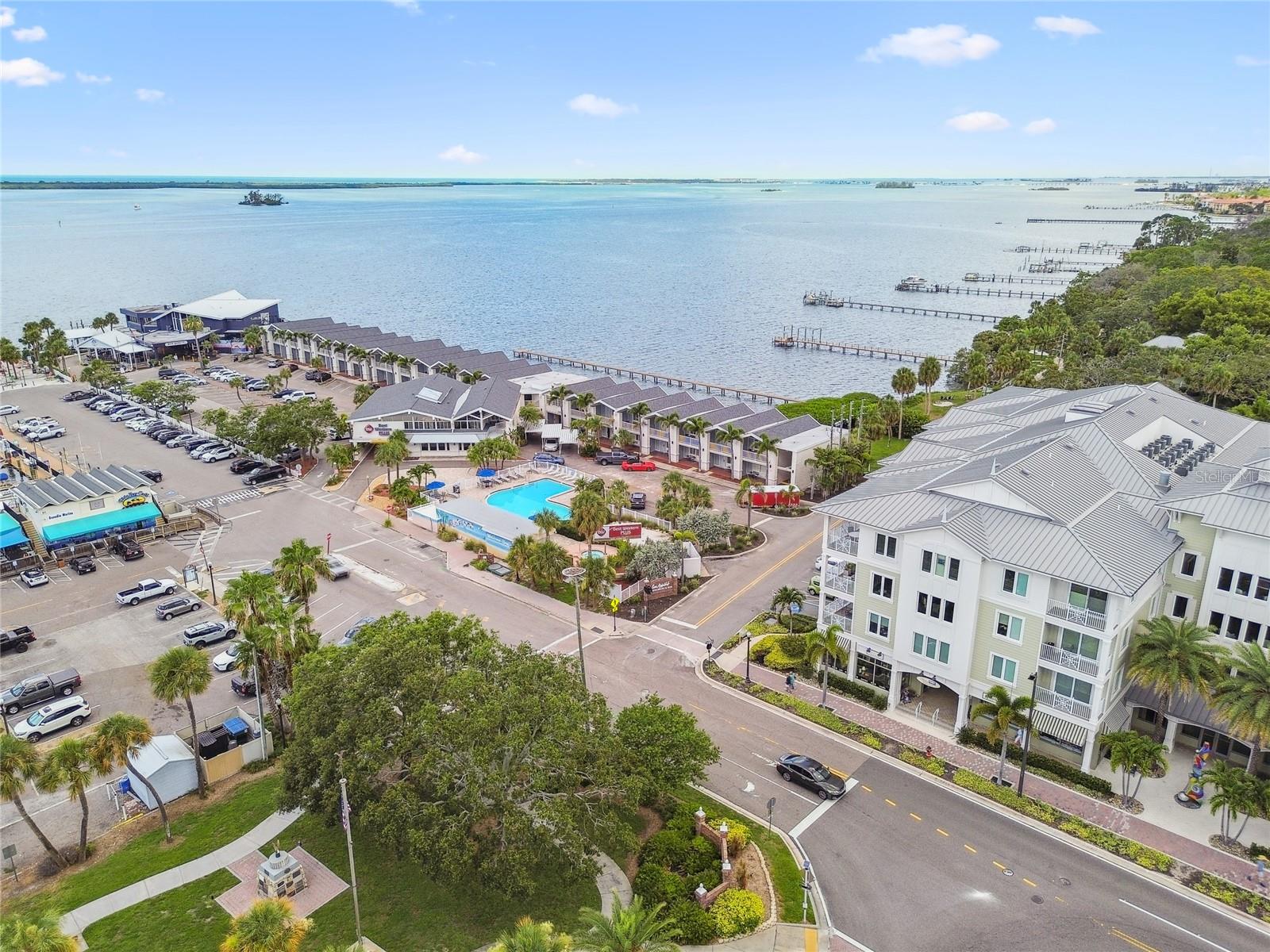 Image 43 of 56 For 623 Palm Boulevard