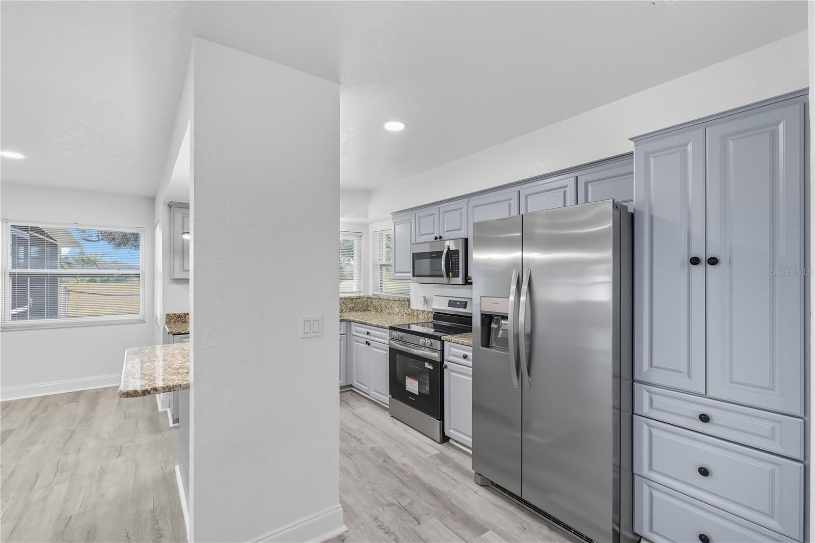 Image 31 of 50 For 577 Waterfall Drive