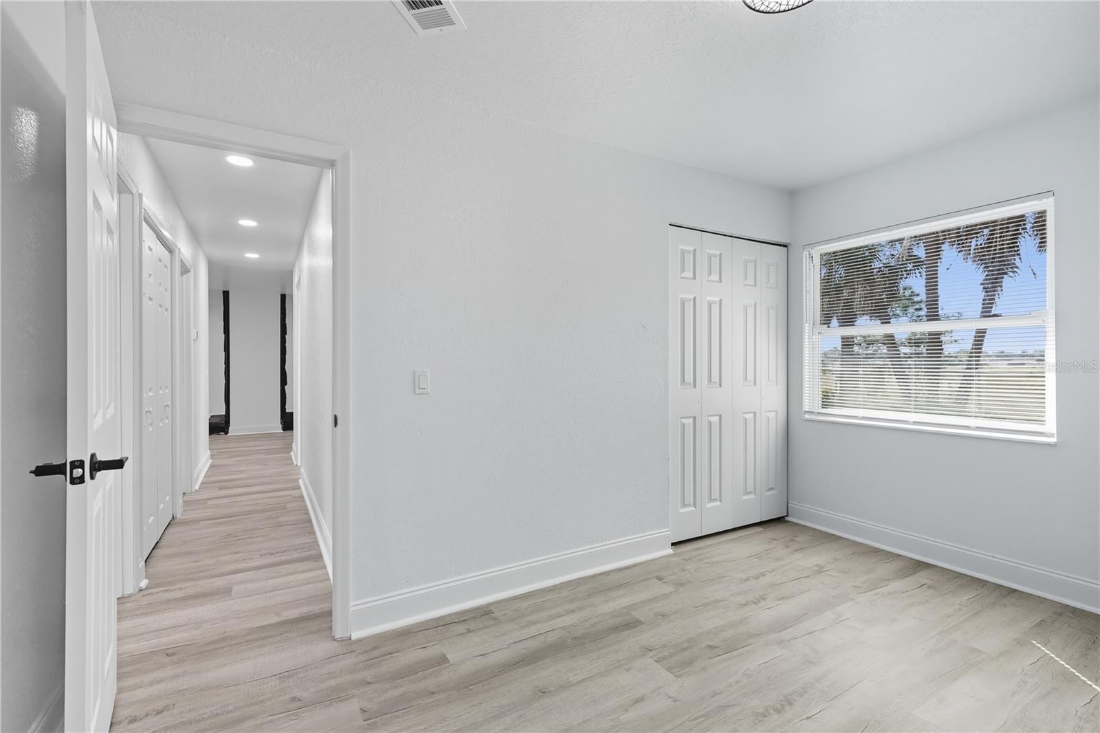 Image 33 of 50 For 577 Waterfall Drive