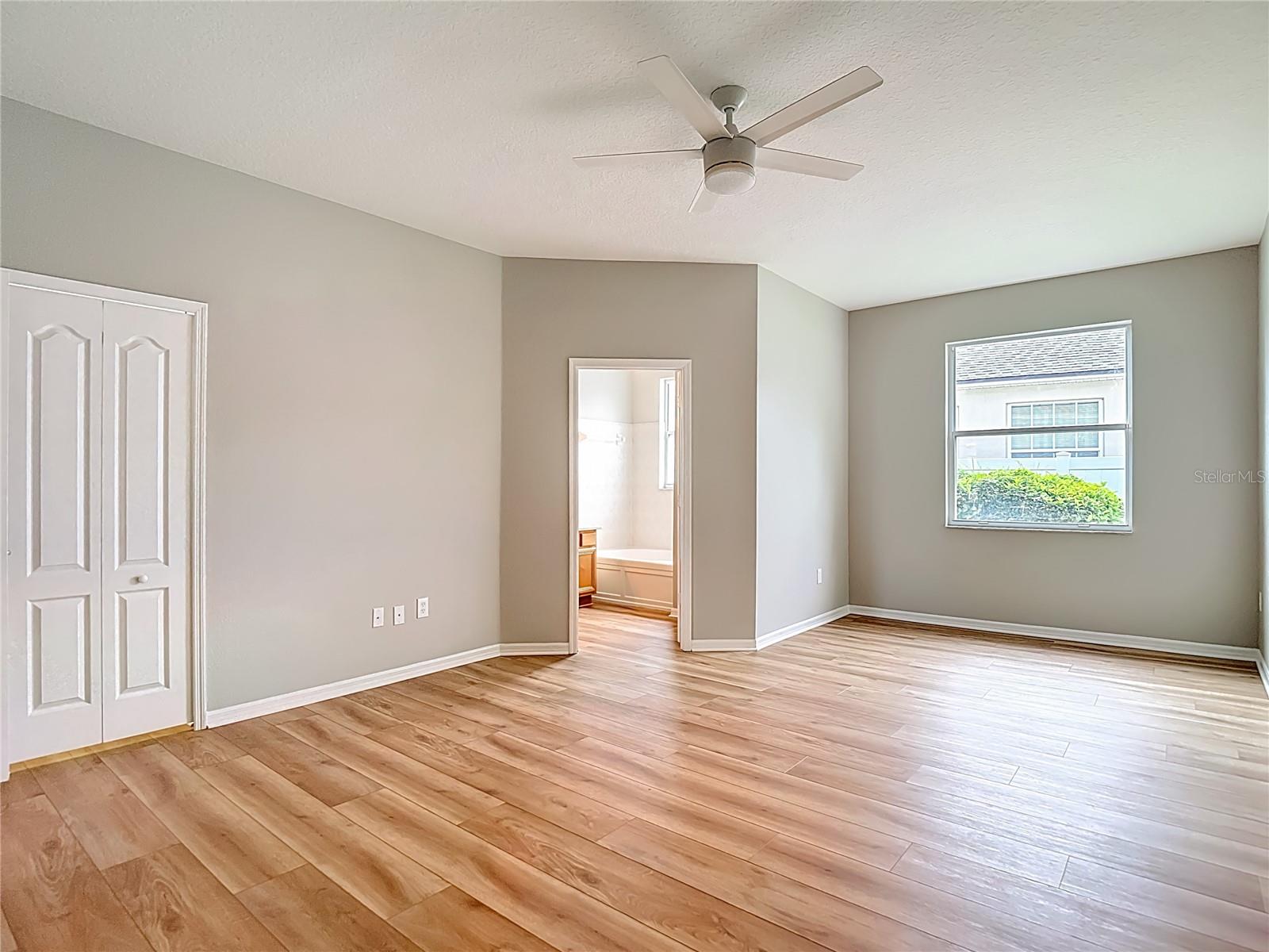 Image 11 of 36 For 4908 Windingbrook Trail