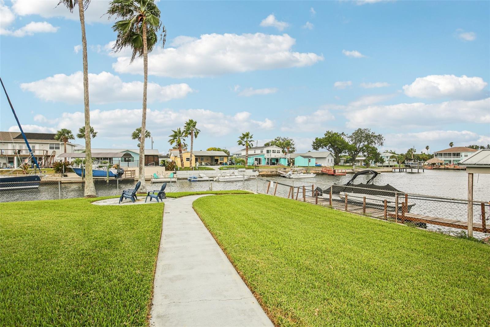 Image 30 of 39 For 4087 Gulf Coast Drive
