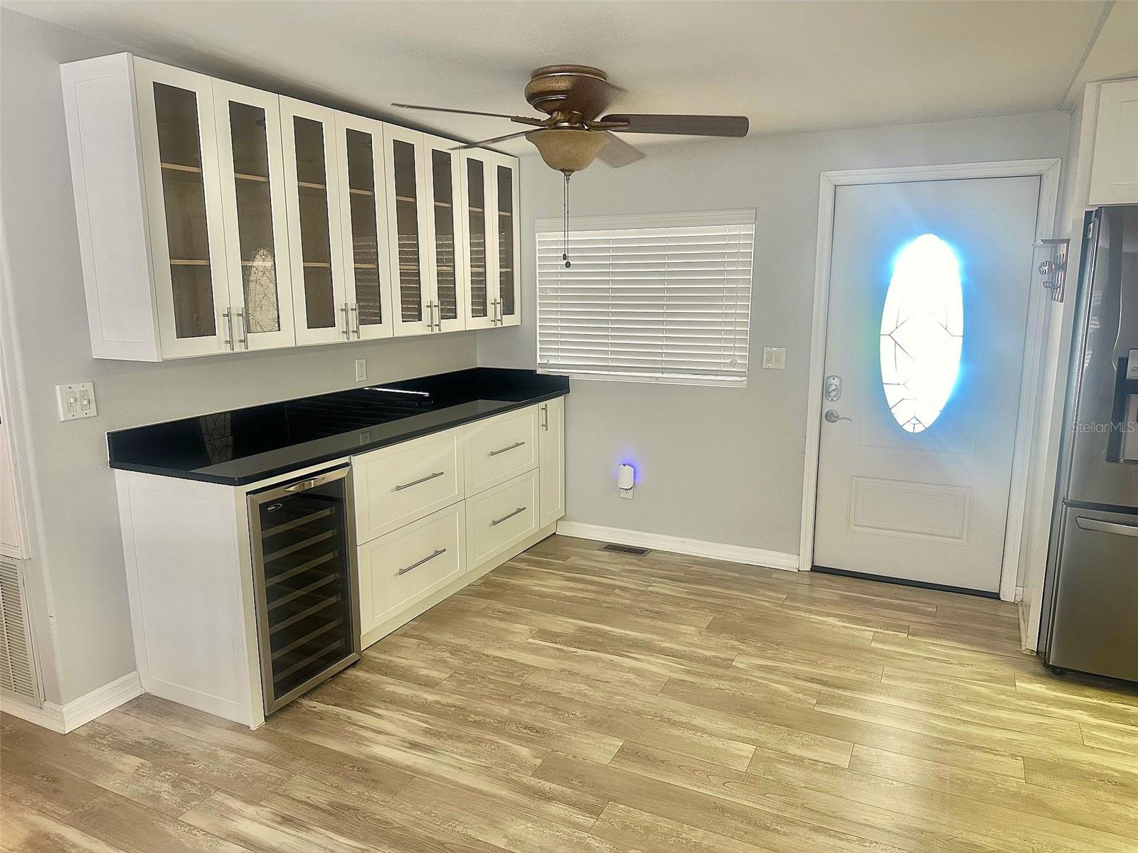 Image 12 of 21 For 11039 100th Street 310