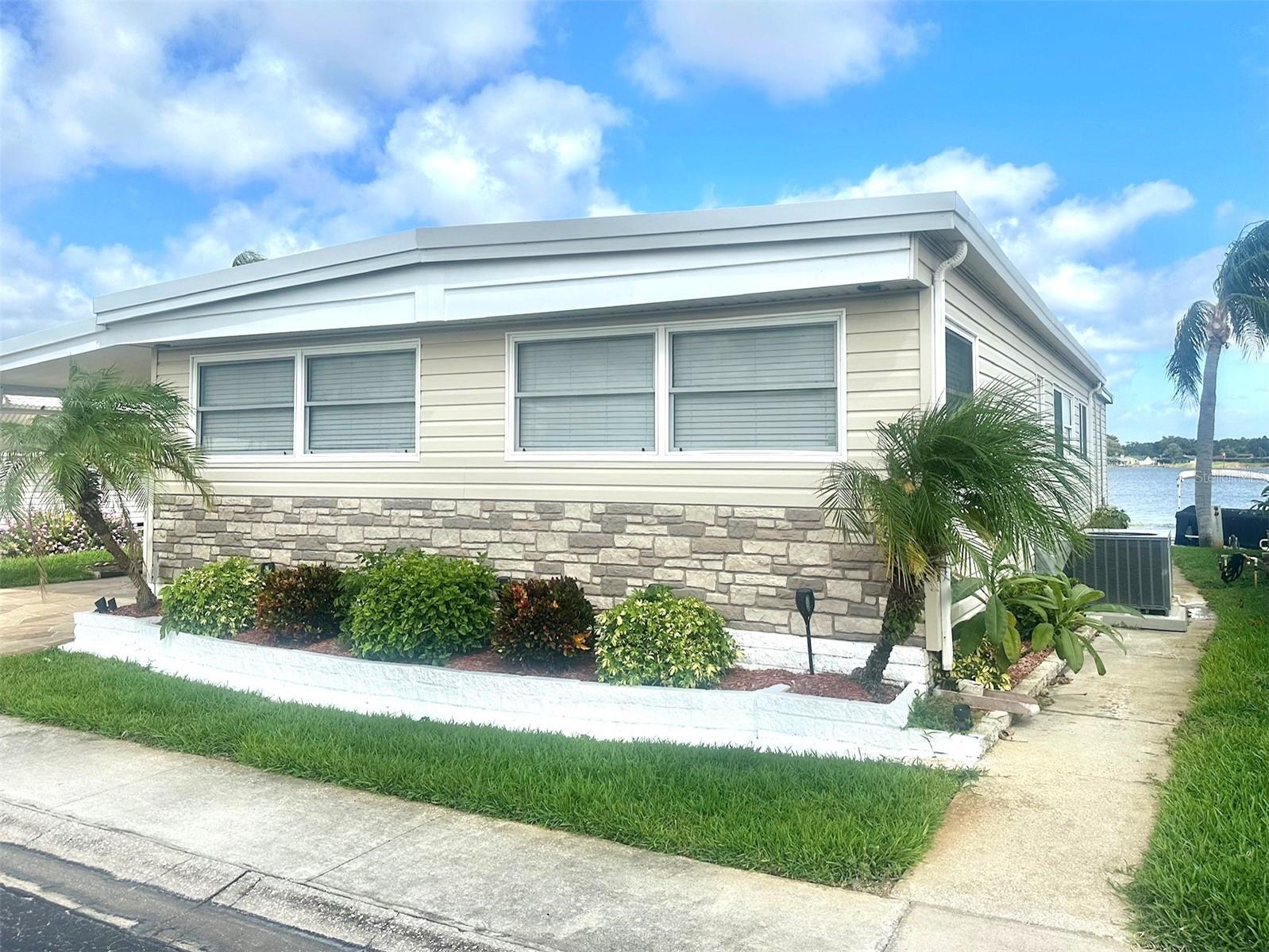 Image 2 of 21 For 11039 100th Street 310